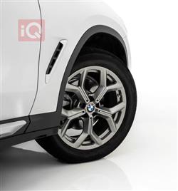 بی ئێم دەبڵیو X4